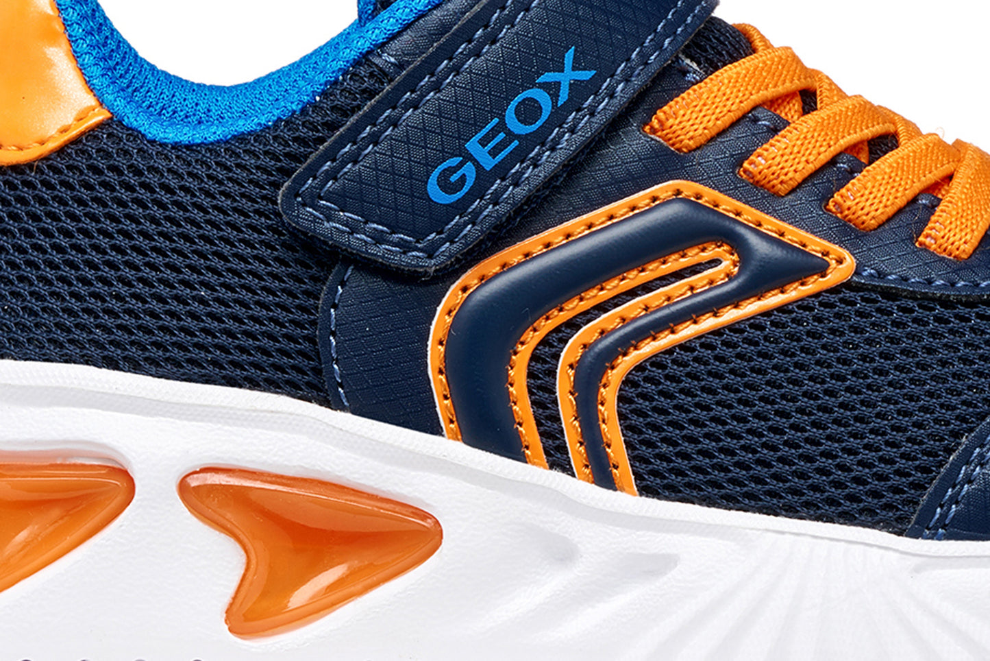 Geox J45DZC Assister